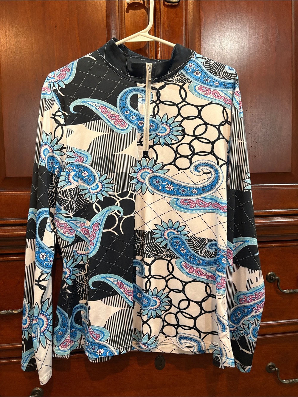 Womens Long-Sleeve Paisley Print Pullover Top in Black & Blue